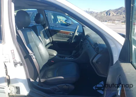 2001 Mercedes-Benz C 240 from USA, damaged, VIN WDBRF61J81F070262